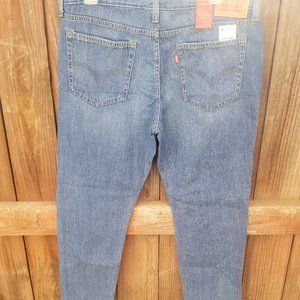 Levi’s Boyfriend 198870065 Medium Blue Brand New with Tags